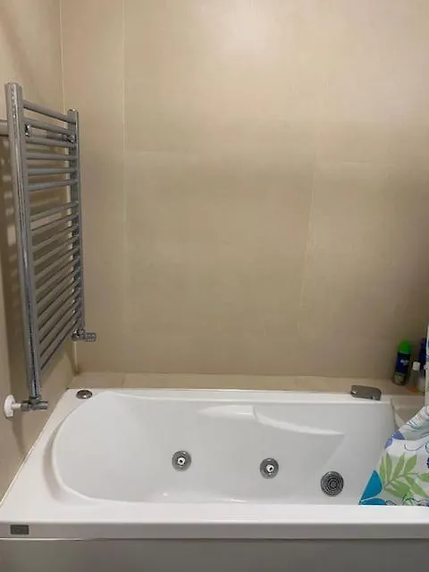 Rent Room Trastevere 로마 홈스테이